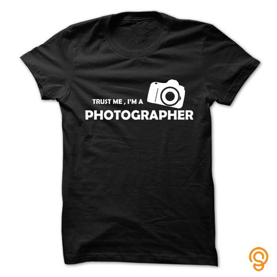 Innovation Trust me , im a photographer T Shirts Size Xxl